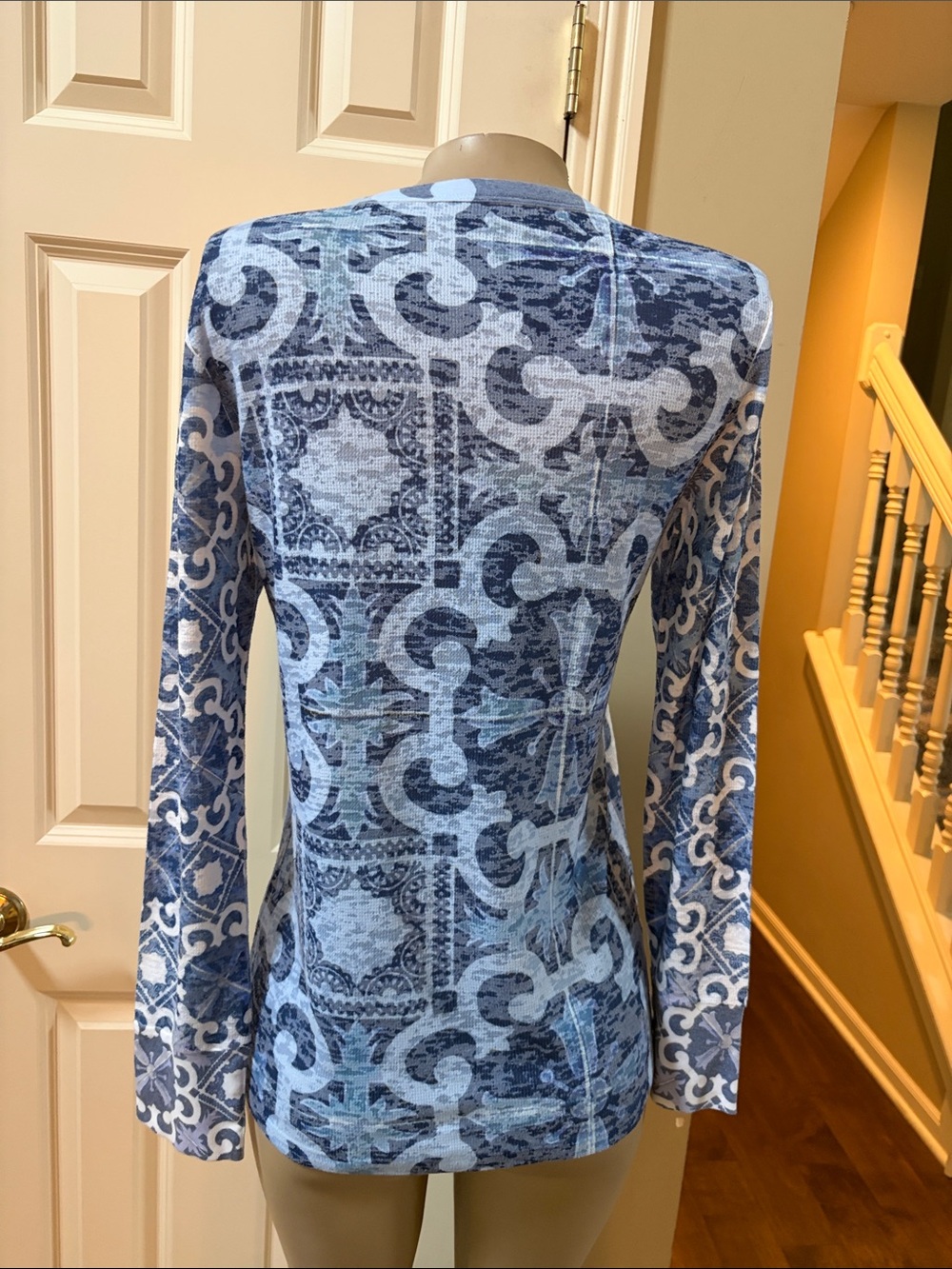 Sundance Whimsy Rose Blue Patterned Long-Sleeve Women's Top, large - Picture 3 of 4
